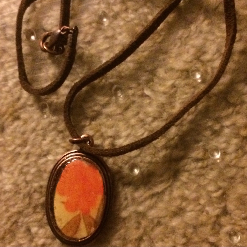 Woman long necklace